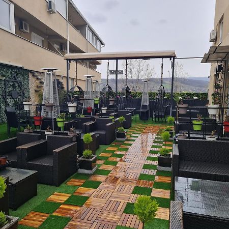 Hotel Tri "O" Topola Bagian luar foto
