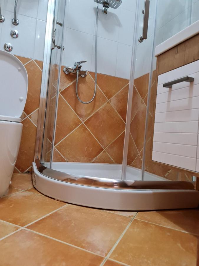 Hotel Tri "O" Topola Bagian luar foto