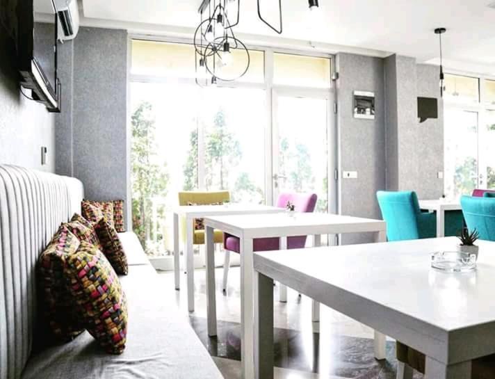 Hotel Tri "O" Topola Bagian luar foto