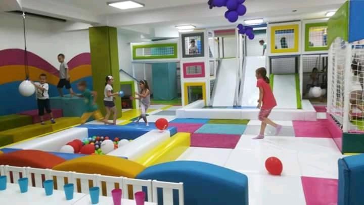 Hotel Tri "O" Topola Bagian luar foto